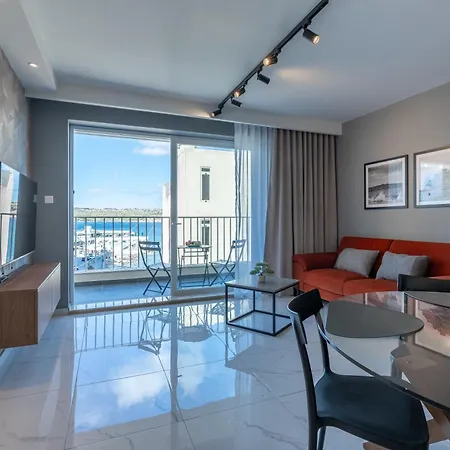 Brand New Luxurious Seafront With View Apartment - Prime Location St. Paul's Bay Exterior photo