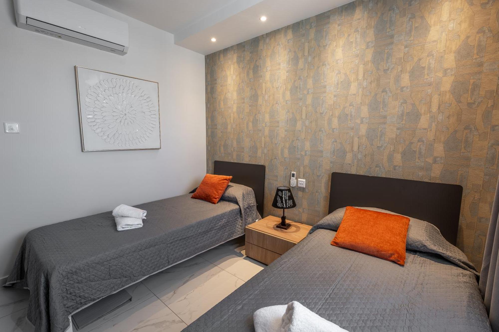 Apartamento Brand New Luxurious Seafront With View - Prime Location