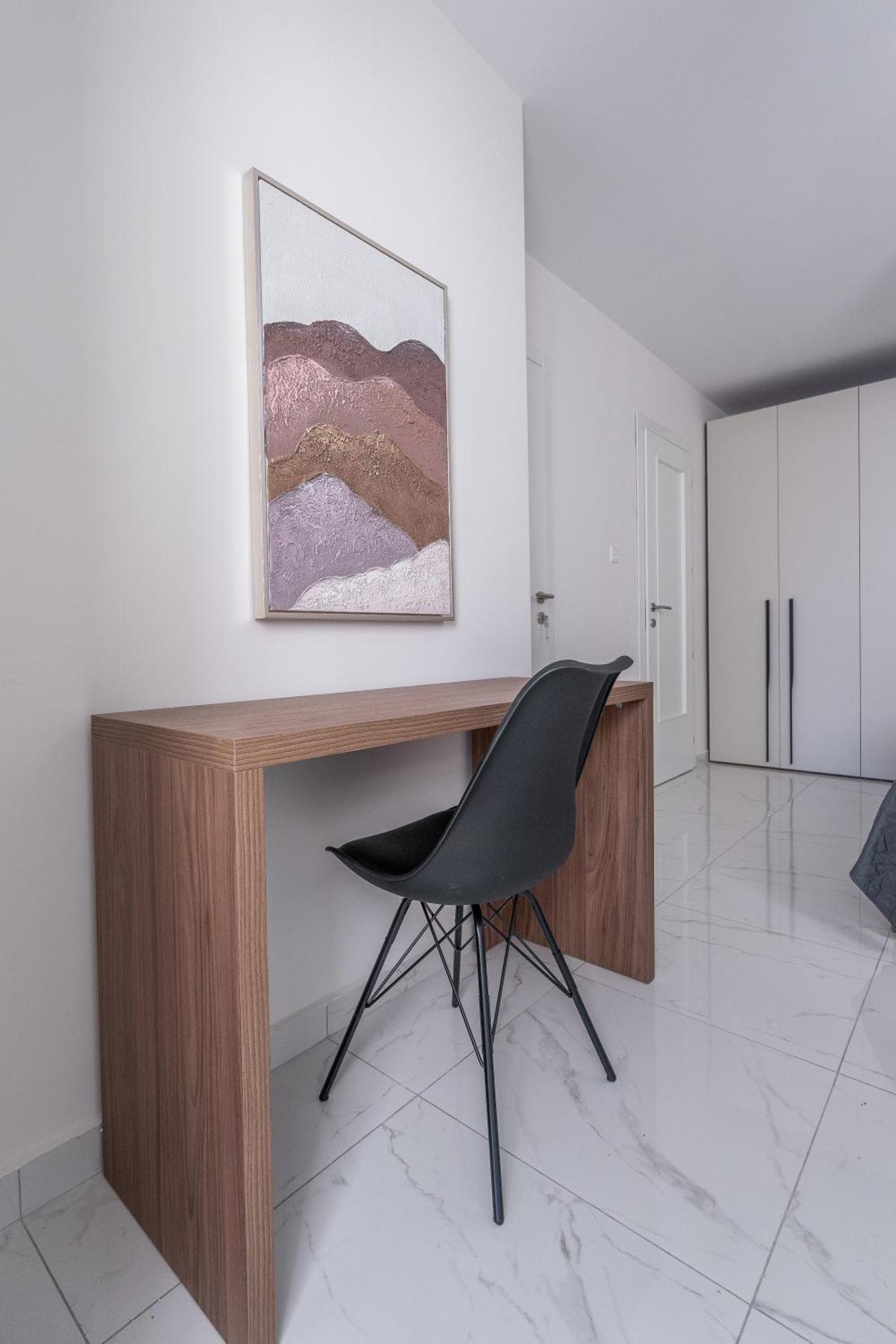 Brand New Luxurious Seafront With View - Prime Location St. Paul's Bay